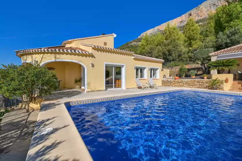 Holiday rentals in El elefante 4 pax, Jesús Pobre