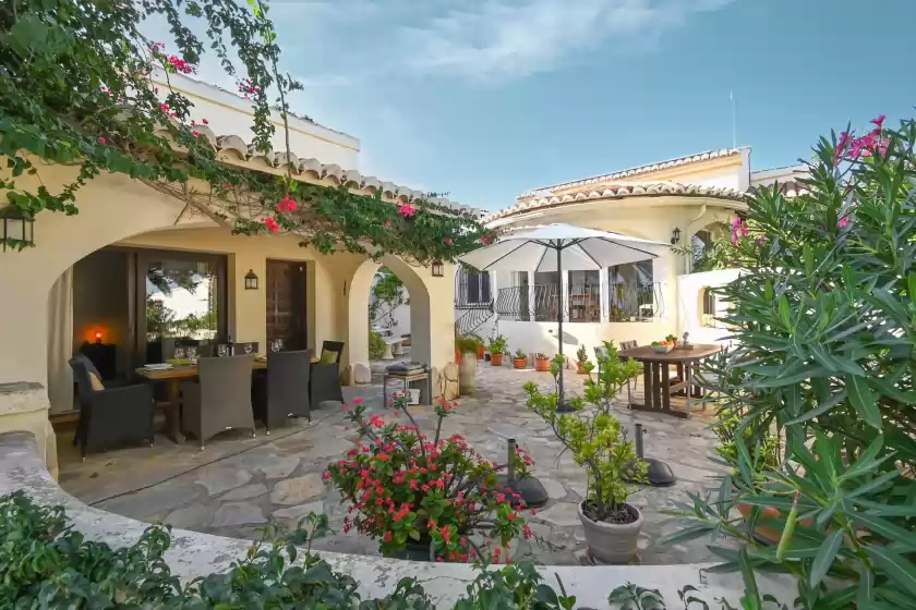 Holiday rentals in La siesta