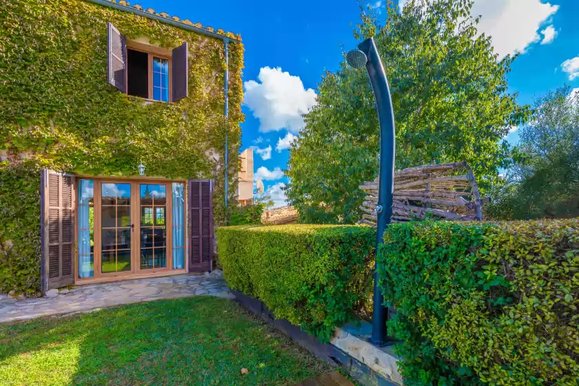 Holiday rentals in Sa sort llarga, Moscari