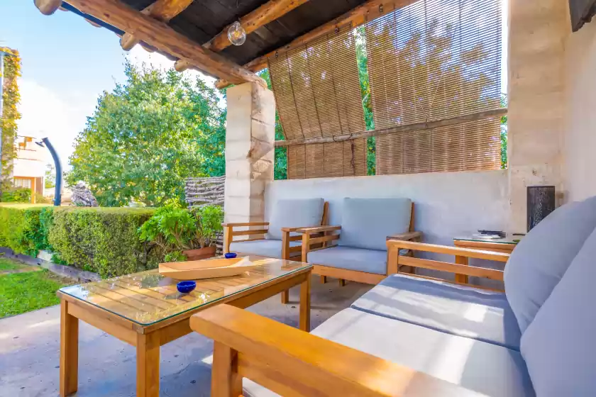 Holiday rentals in Sa sort llarga, Moscari