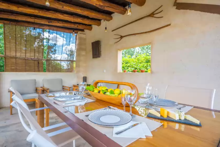 Holiday rentals in Sa sort llarga, Moscari