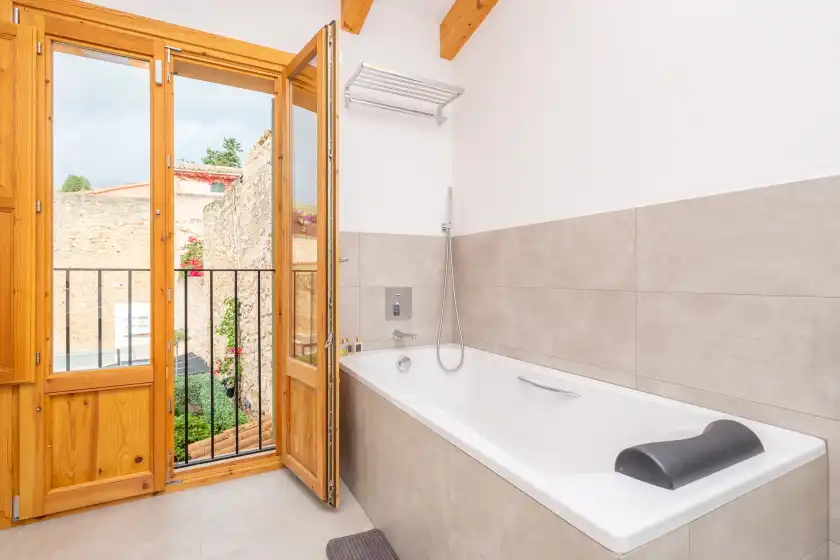 Holiday rentals in Can serp, Alaró