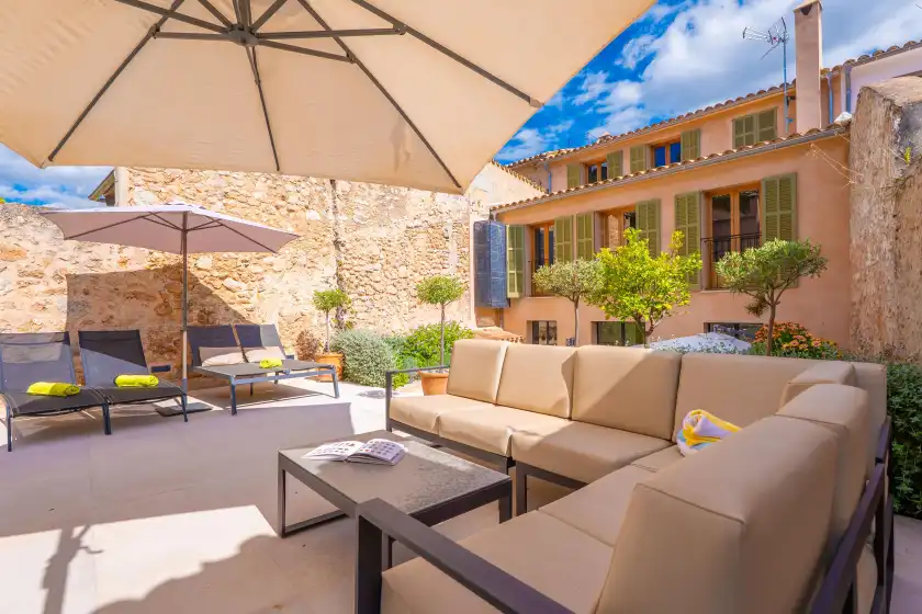 Holiday rentals in Can serp, Alaró