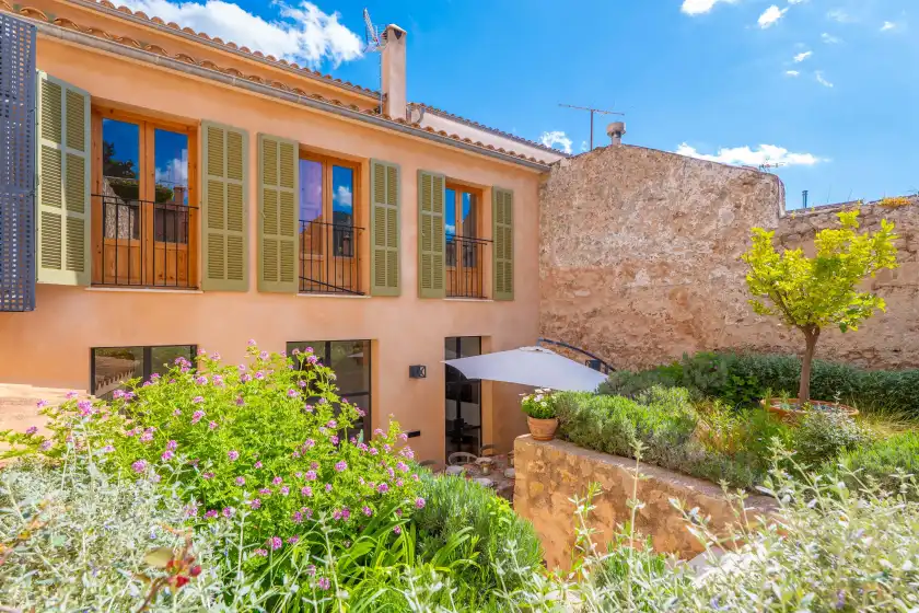 Holiday rentals in Can serp, Alaró