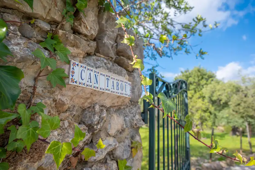 Holiday rentals in Can tabou, Selva