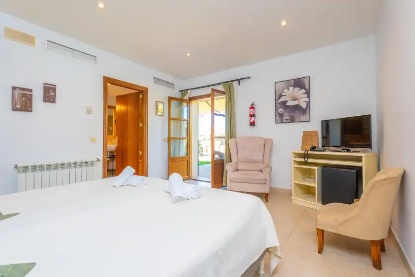 Holiday rentals in Agroturismo mondrago (antic na martina), Portopetro