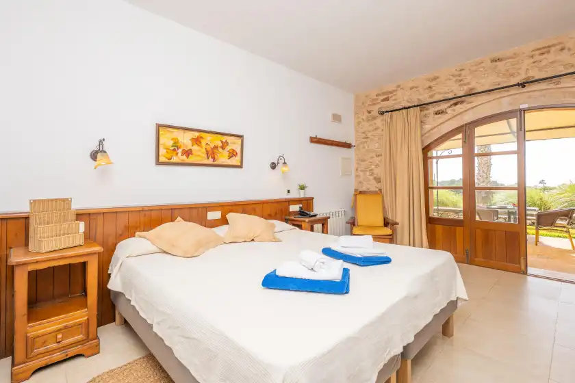 Holiday rentals in Agroturismo mondrago (antic na martina), Portopetro