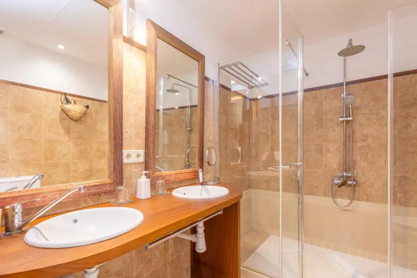 Holiday rentals in Agroturismo mondrago (antic na martina), Portopetro