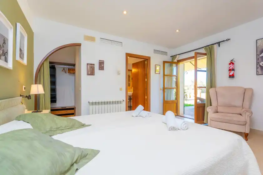 Holiday rentals in Agroturismo mondrago (antic na martina), Portopetro