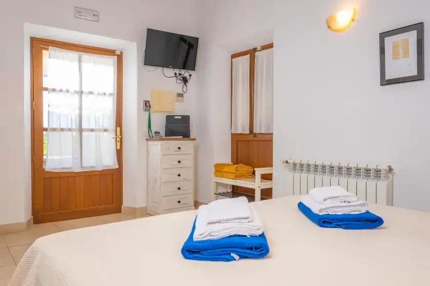 Holiday rentals in Agroturismo mondrago (antic na martina), Portopetro