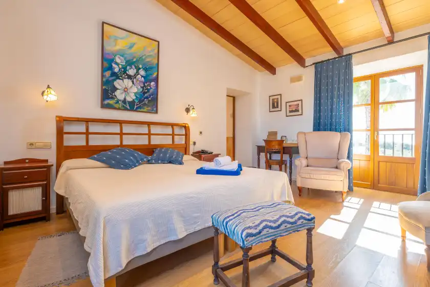 Holiday rentals in Agroturismo mondrago (antic na martina), Portopetro