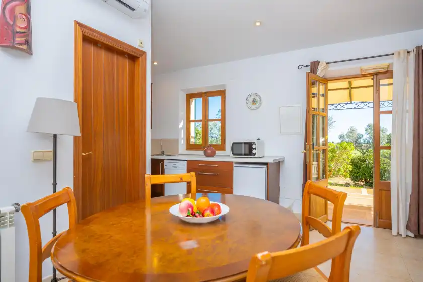 Holiday rentals in Agroturismo mondrago (antic na martina), Portopetro