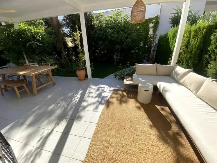 Holiday rentals in Villa jardín botánico, Orihuela Costa