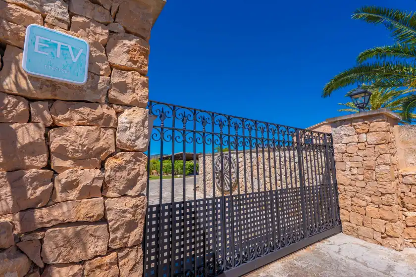 Holiday rentals in Son fullaneta, Llucmajor