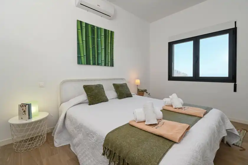 Holiday rentals in Casa zoe, Pedreguer