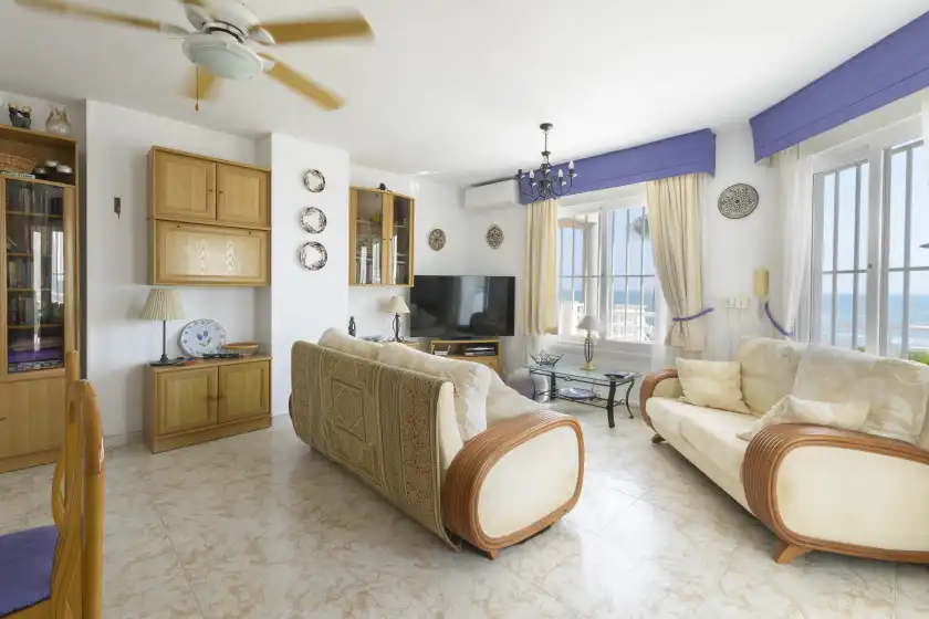 Holiday rentals in Vistas panoramicas, Oliva