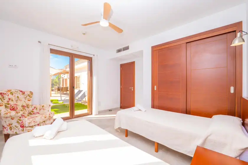 Holiday rentals in Villa borneta, Binissalem
