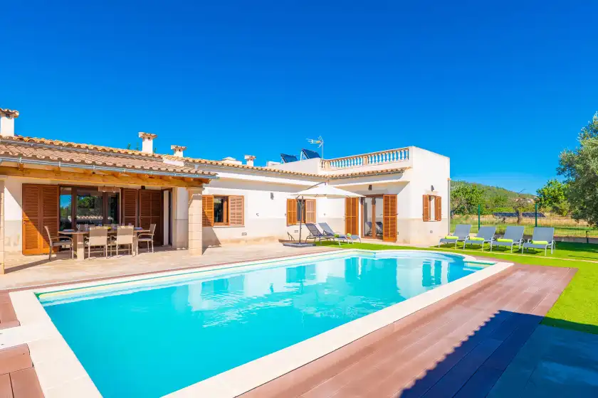 Holiday rentals in Villa borneta, Binissalem