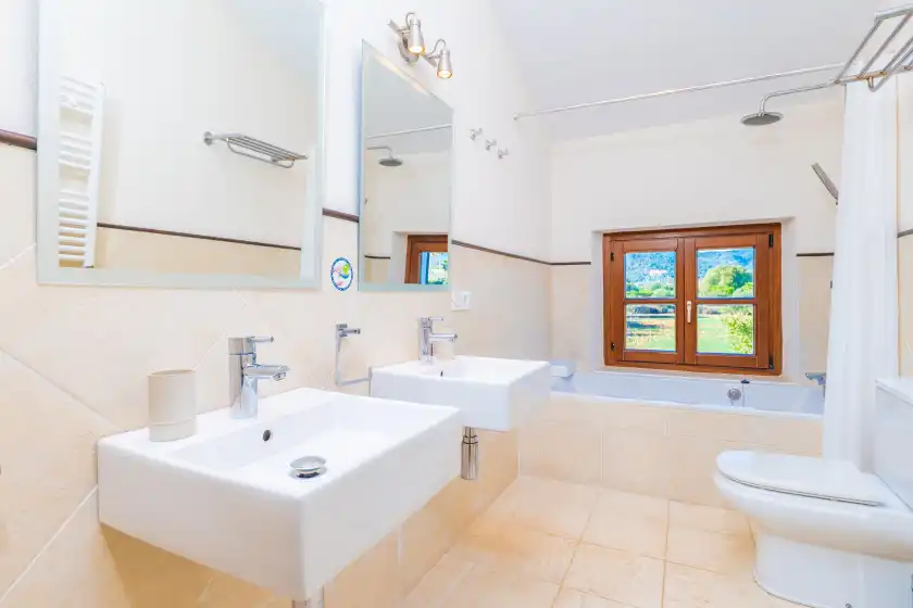 Holiday rentals in Sa caseta blanca, Inca