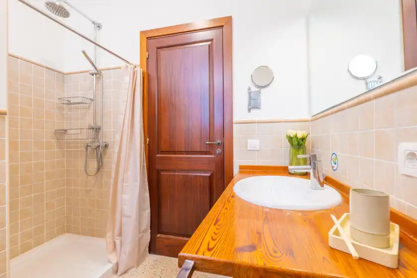 Holiday rentals in Sa caseta blanca, Inca