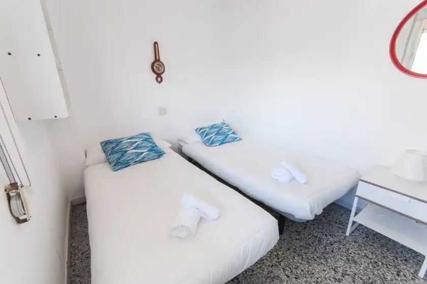 Holiday rentals in Nenufar, Grau i Platja