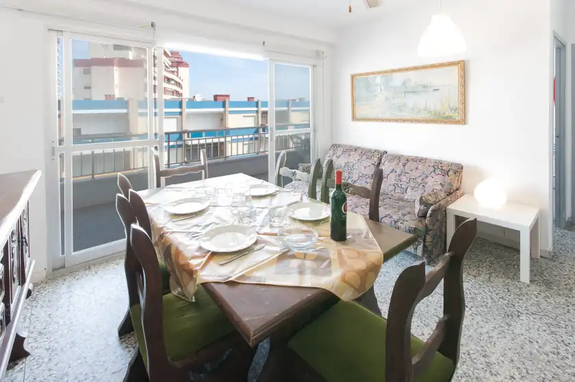 Holiday rentals in Nenufar, Grau i Platja
