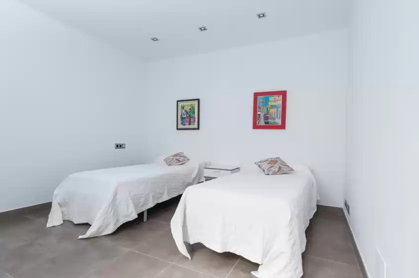 Holiday rentals in ágata, Cala Sant Vicenç