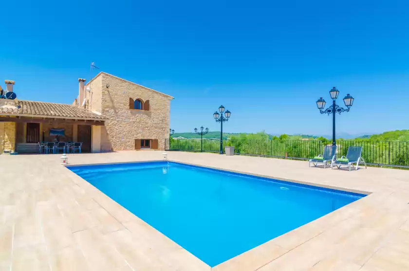 Holiday rentals in Ses roques (binifarda)