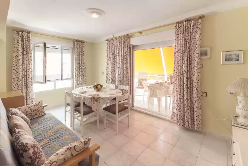 Ferienhaus auf Jara, Grau i Platja