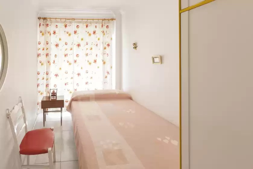 Ferienhaus auf Jara, Grau i Platja