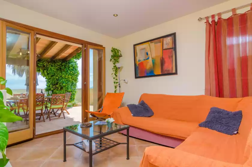 Holiday rentals in Carles, Vilafranca de Bonany