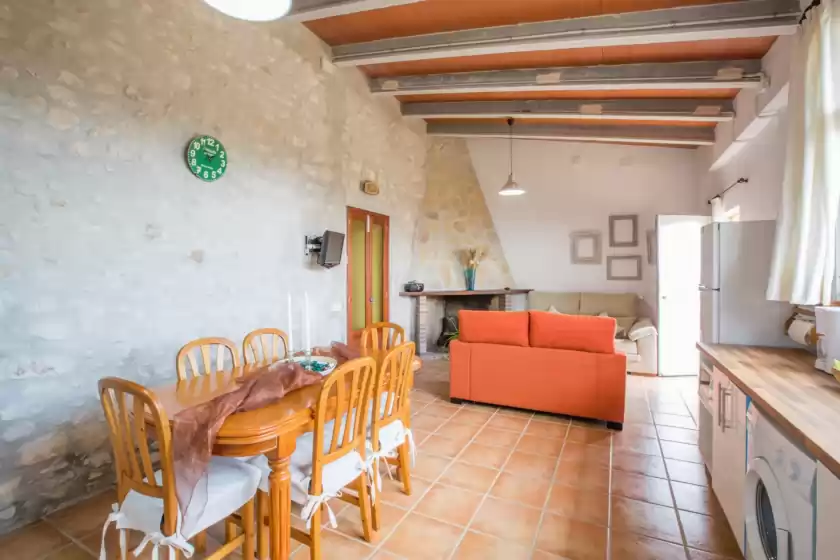 Holiday rentals in Tres pous, Montuïri