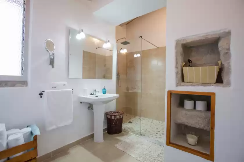 Holiday rentals in Tres pous, Montuïri