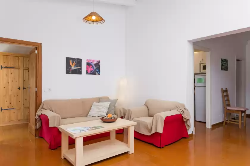 Holiday rentals in Ca na rafela, Lloret de Vistalegre