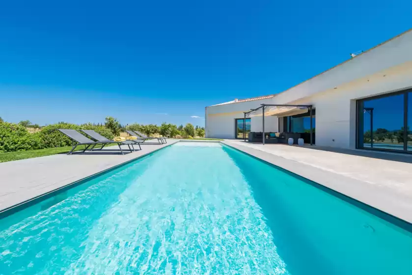 Holiday rentals in Casa blanca
