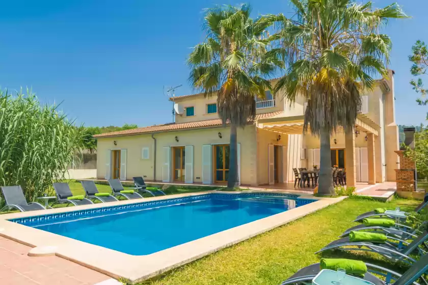 Holiday rentals in Villa la romana, Sa Pobla