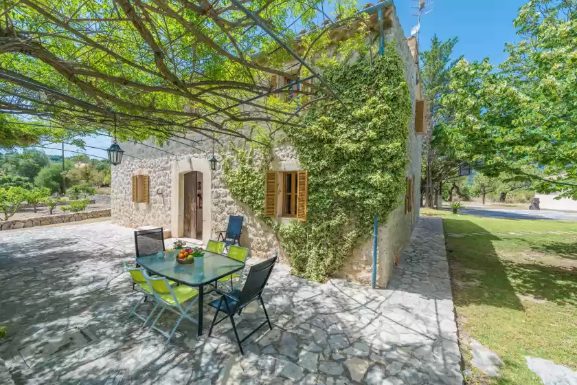 Holiday rentals in Can mario, Moscari