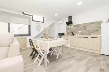 APARTAMENTO TOM-ISI