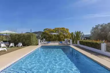 Casa Rosalia 18 pax