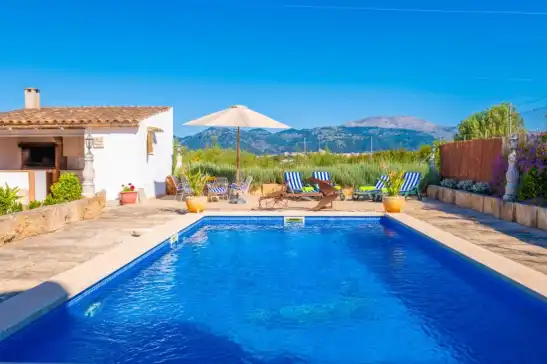 Villa for 4 guests . With Pool, Wifi, Pets and Optional FREE Cancellation Casa des puig in Búger, Mallorca, Illes Balears, España