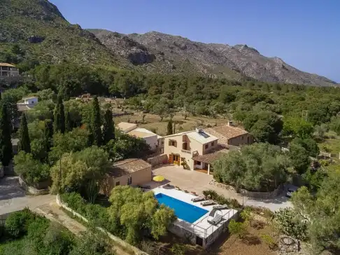 Villa for 6 guests . With Pool, Air conditioning, Wifi and Optional FREE Cancellation La font (canaves) in Urbanització la Font, Pollença, Mallorca, Illes Balears, España