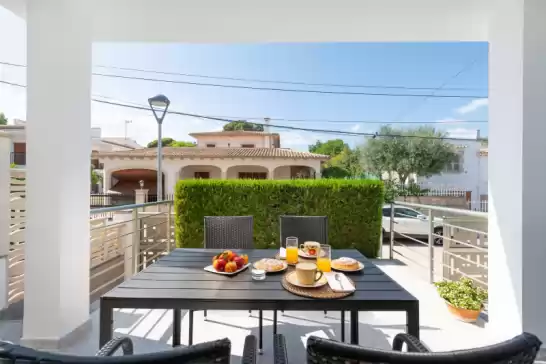 Ferienhaus für 8 gäste . Mit Klimaanlage, Wifi und Optionale GRATIS Stornierung  Villa isabel in Platja de Muro, Muro, Mallorca, Illes Balears, España
