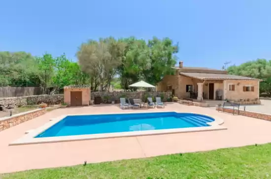 Villa para 2 huéspedes . Con Piscina, Aire Acondicionado, Wifi y Cancelación GRATUITA opcional  Son garbi en Algaida, Mallorca, Illes Balears, España