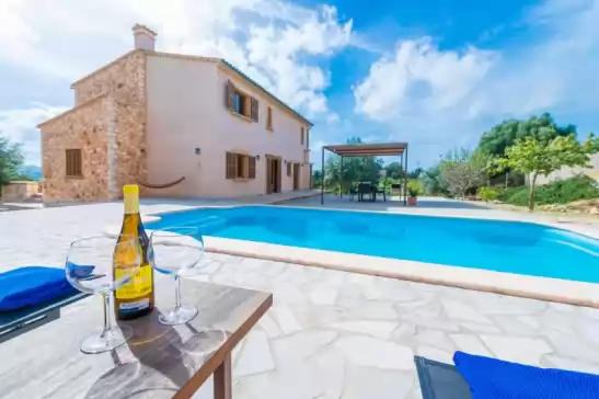 Villa para 6 huéspedes . Con Piscina, Aire Acondicionado, Wifi y Cancelación GRATUITA opcional  Casa puig de na franquesa en Manacor, Mallorca, Illes Balears, España