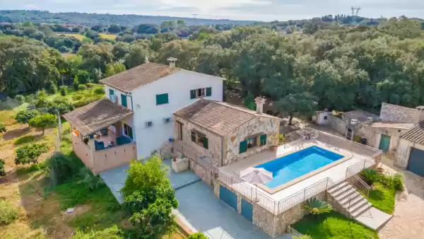 Villa for 4 guests . With Pool, Air conditioning, Wifi and Optional FREE Cancellation  Ca na flores in Llubí, Mallorca, Illes Balears, España