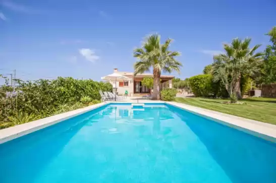 Villa para 4 huéspedes . Con Piscina, Aire Acondicionado, Wifi y Cancelación GRATUITA opcional  Son segi en Sant Llorenç des Cardassar, Mallorca, Illes Balears, España