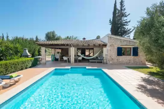 Villa for 4 guests . With Pool, Air conditioning, Wifi and Optional FREE Cancellation  Ca na rosa in Campanet, Mallorca, Illes Balears, España