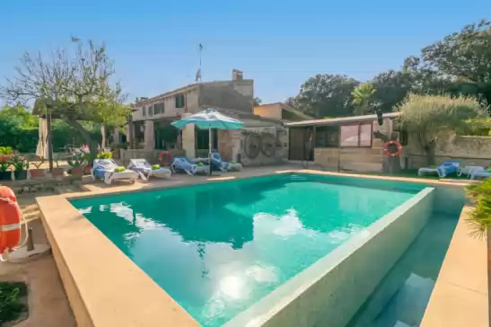 Villa for 6 guests . With Pool, Air conditioning, Wifi and Optional FREE Cancellation  Finca son matginet 18 in Sineu, Mallorca, Illes Balears, España