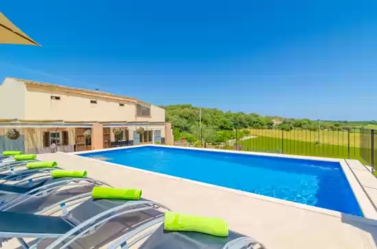 Villa para 6 huéspedes . Con Piscina, Aire Acondicionado, Wifi y Cancelación GRATUITA opcional  Es pont den teulari nou en Manacor, Mallorca, Illes Balears, España
