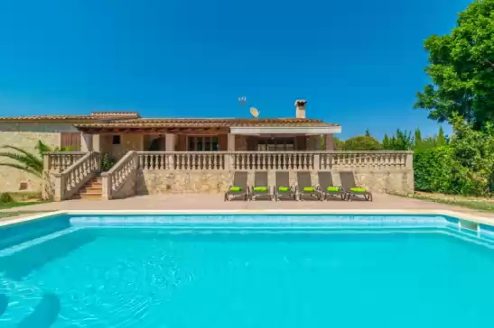 Villa for 6 guests . With Pool, Air conditioning, Wifi and Optional FREE Cancellation  Son pax petit in es Secar de la Real, Palma , Mallorca, Illes Balears, España